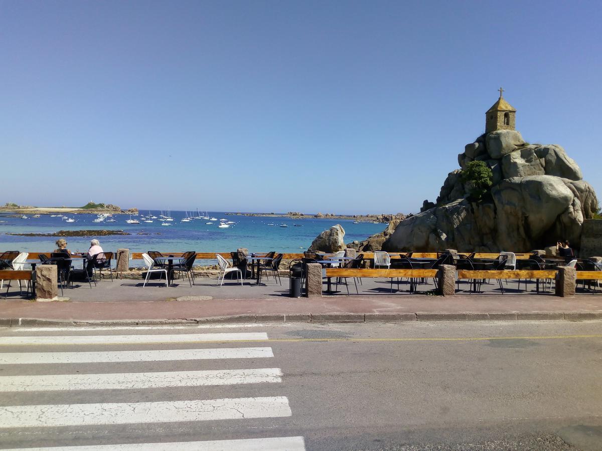 Grand Hotel De Port Blanc Penvénan Екстериор снимка