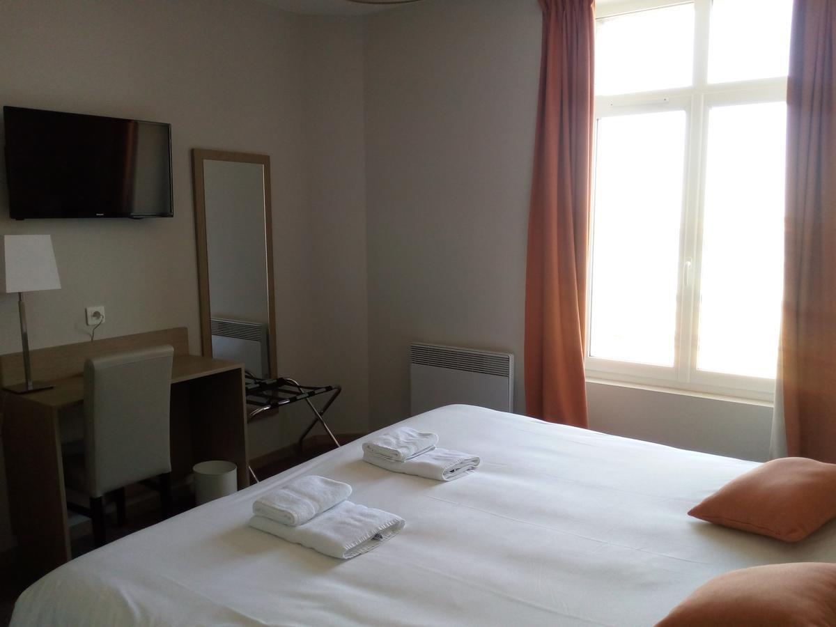 Grand Hotel De Port Blanc Penvénan Екстериор снимка